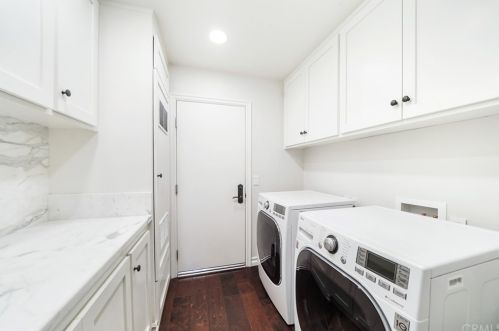 6070 Silverspur Trl, Anaheim CA  92807-4728 exterior