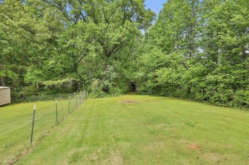 4203 Mason Creek Rd, Winston GA  30187-1558 exterior