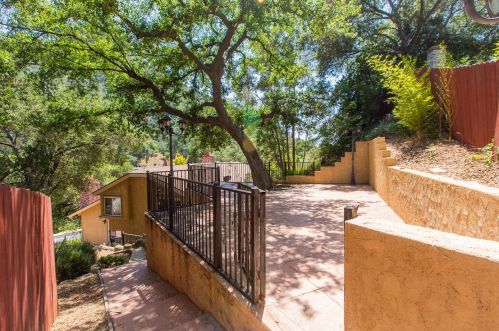 2411 Chevy Chase Dr, Glendale CA  91206-4525 exterior