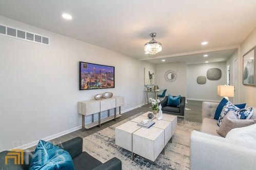 3007 Dogwood Dr, Atlanta GA  30344-3905 exterior