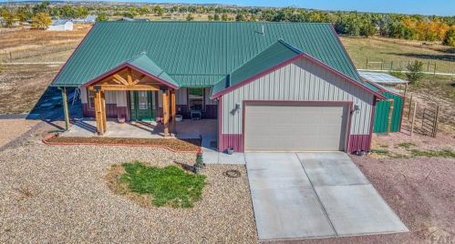 830 J St, Penrose, CO 81240-9724