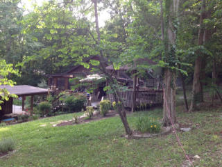 571 Shawnee Dr, Jacksboro, TN 37757-5125