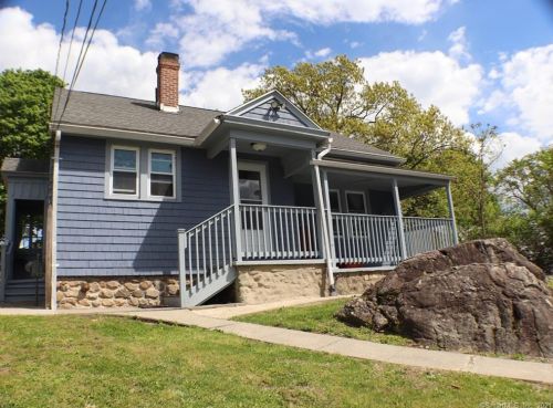 160 Circular Ave, Waterbury, CT 06705-2143