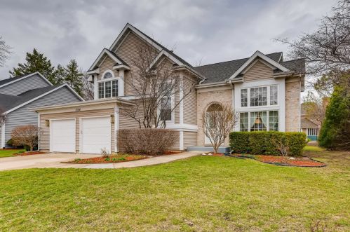 1304 Murdstone Dr, Naperville, IL 60563-4300