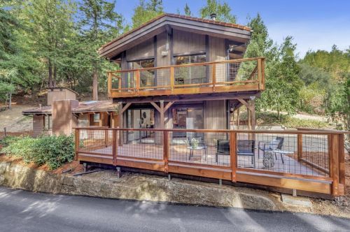 24139 Schulties Rd, Los Gatos, CA 95033-9004