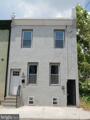 2620 Amber St, Philadelphia PA  19125-1404 exterior