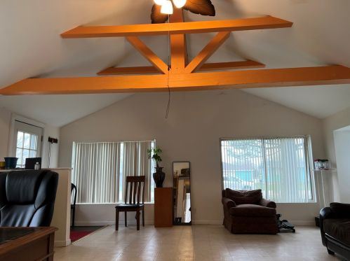 4219 Riverside Dr, Bull Valley, IL 60014-2439