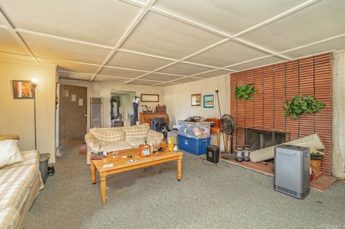 7314 Cortland Ave, Paramount, CA 90723-7133