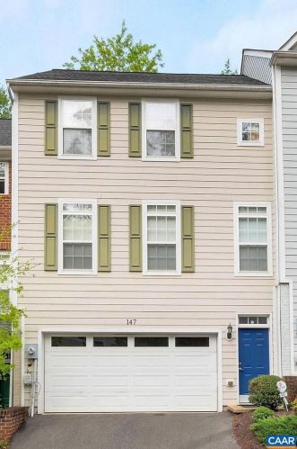 147 Brookwood Dr, Charlottesville, VA 22902-6091