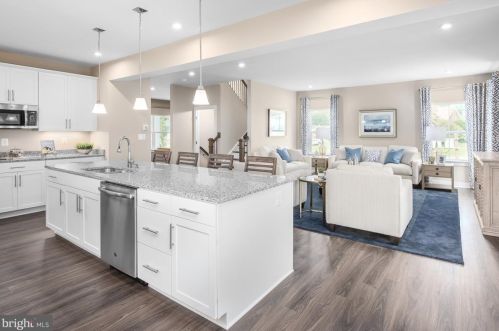 41 Winifred Dr, Hanover PA 17331 exterior