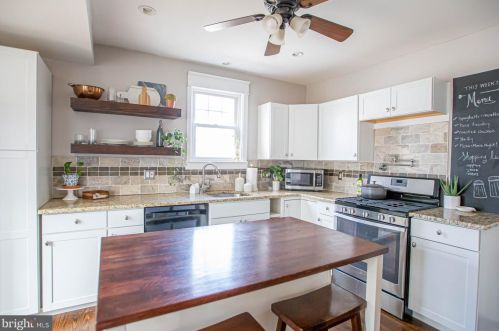 24 Linden Ave, Pitman NJ  08071-2108 exterior