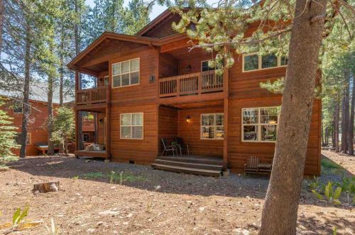 12985 Northwoods Blvd, Truckee CA  96161-6346 exterior