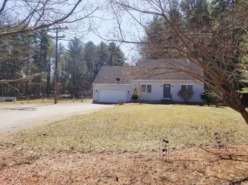 63 Philip Ln, Killingly, CT 06241-2037