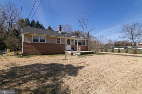 404 Yetta Dr, Blenheim, NJ 08012-2838