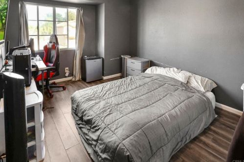 1894 Timber Trl, Vista CA 92081-7326 exterior