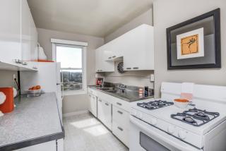 405 Serrano Dr, San Francisco CA  94132-2239 exterior