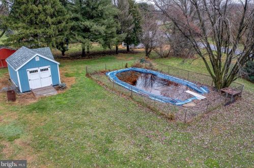 116 Tracy Berg Rd, Lancaster PA  17603-9417 exterior