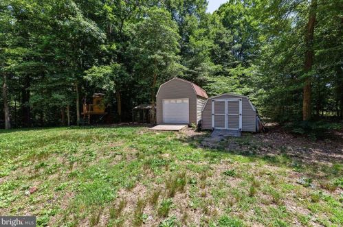 10560 Faulkner Rd, Faulkner, MD 20632-2115