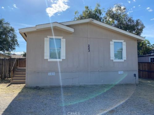 223 Eastern Ave, Taft, CA 93268-4208