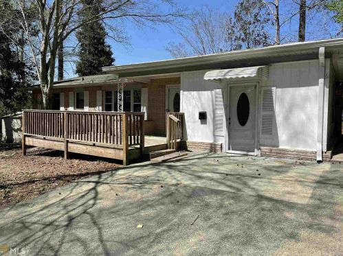 29 Alder Dr, Newnan, GA 30263-4777