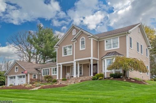 31 Dover Chester Rd, Dover, NJ 07869-1233
