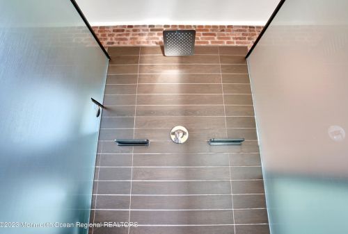 1034 2nd Ave, Tinton Falls NJ  07712-5834 exterior