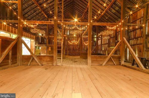 1122 Duncan Rd, Harpers Ferry WV 25425-5350 exterior