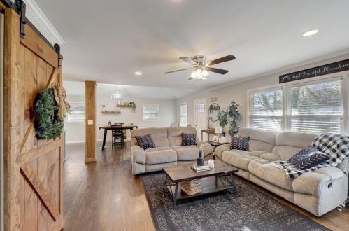 764 San Fernando Dr, Smyrna GA  30080-1435 exterior