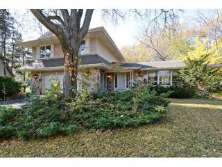 4880 Kingsberry Ln, Hopkins, MN 55345-4629