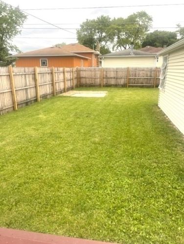 404 Pine Ave, Wood Dale, IL 60191-1624
