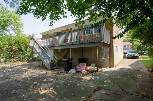 3041 Aquadale Ln, Cincinnati OH  45211-8004 exterior