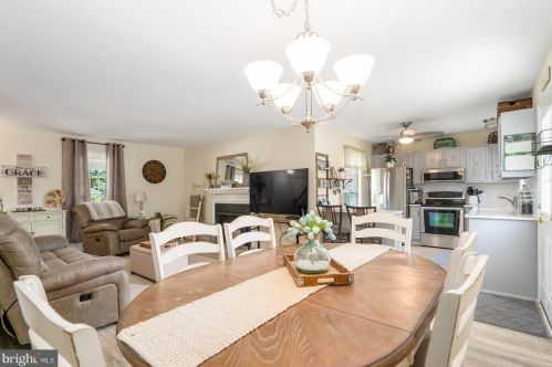 107 Woodlawn Dr, Forest Hill MD  21050-1233 exterior