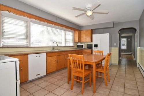 9 Packard Ave, Providence, RI 02911-2785