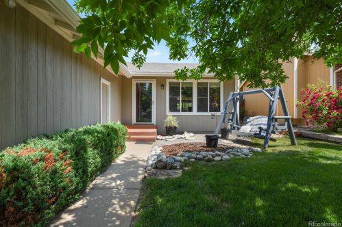 16611 Ithaca Pl, Denver, CO 80013-2812