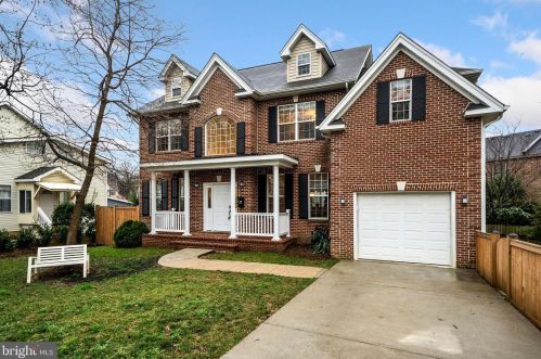 1019 Spruce St, Falls Church, VA 22046-2425
