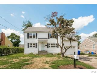 16 Orange St, Norwalk, CT 06850-3002