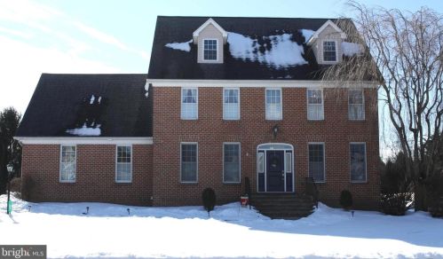 53 Derbyshire Dr, Carlisle, PA 17015-9260