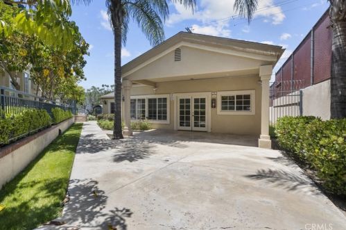 4516 Ramsdell Ave, Glendale CA  91214-2850 exterior