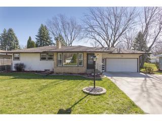 2698 Galtier St, Saint Paul, MN 55113-2409
