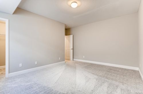 6531 Addison Way, Aurora CO 80016-4162 exterior