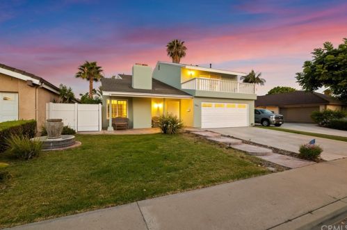 14612 Bel Aire St, Irvine, CA 92604-2201