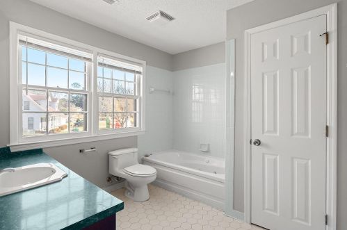 207 Glenda Vw, Ladson SC  29456-4816 exterior