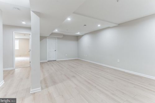 805 Colby Ave, Silver Spring MD 20912-5849 exterior