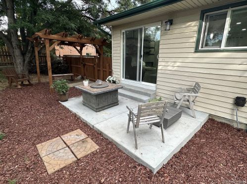 8217 Explorador Calle, Denver CO  80229-5566 exterior
