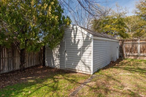 100 Grand Mdw Dr, Fort Worth TX 76108-3942 exterior