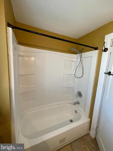 549 Burrowes Ave, Lancaster PA  17602-2120 exterior