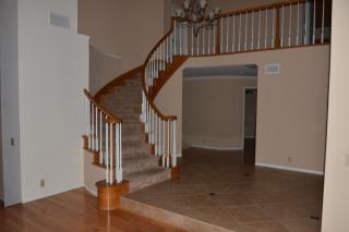 1036 Thornwood St, Glendale CA  91206-4812 exterior