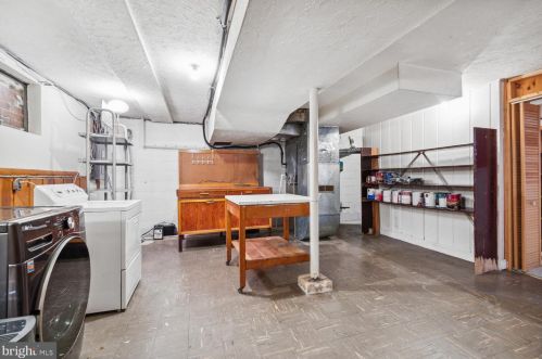 815 Davis Ave, Silver Spring MD 20912-6472 exterior