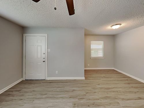 4720 Kilpatrick Ave, Fort Worth TX  76107-7228 exterior