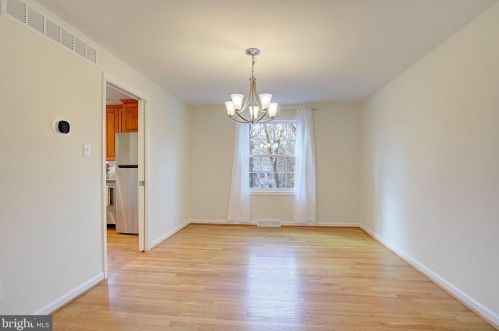 5026 Round Tower Pl, Columbia MD  21044-1322 exterior